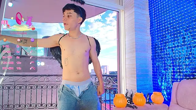 Dani rivass online show from October 15, 11:40 am