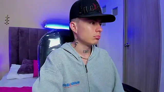 Nascary Fox online show from March 14, 12:12 pm