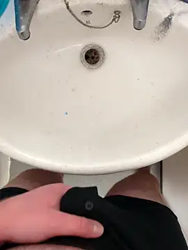 Homeworkfolder01 online show from November 1, 3:54 am