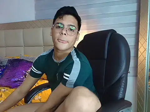 stewart mateo  online show from November 13, 2:38 am