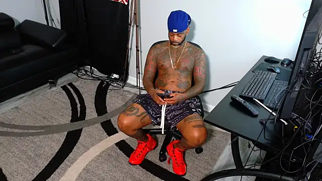 SLANGONDEMHOES online show from November 4, 10:33 pm