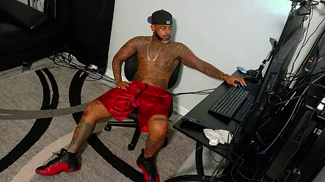 SLANGONDEMHOES online show from November 11, 7:19 pm