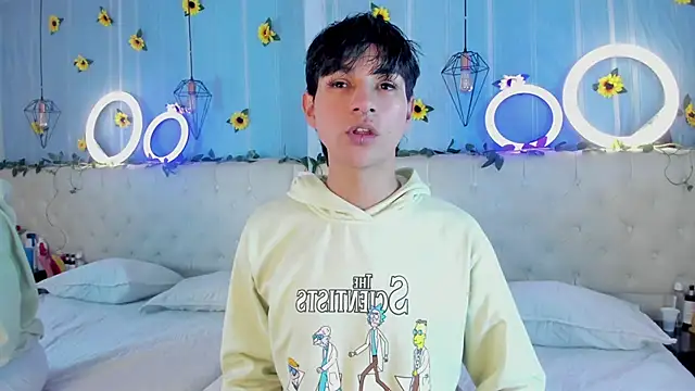 AleAurarashi online show from November 16, 1:41 am