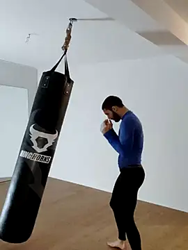 Snapshot of EyesNeverLies chatting on October 5, 7:29 pm EyesNeverLies online show from October 5, 7:29 pm