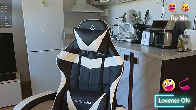 RyanStorm  online show from October 20, 1:26 pm