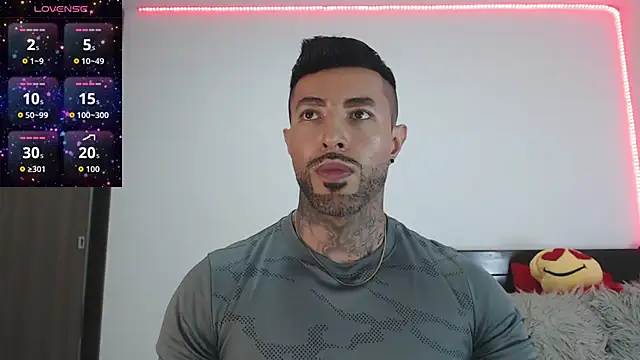 andrea de lucaa online show from February 27, 3:51 am