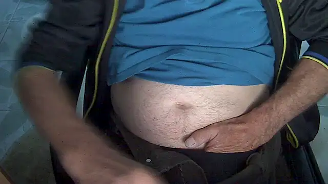 velikifant7 online show from May 3, 4:26 am