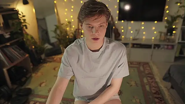 RusBradPitt online show from April 5, 3:19 pm