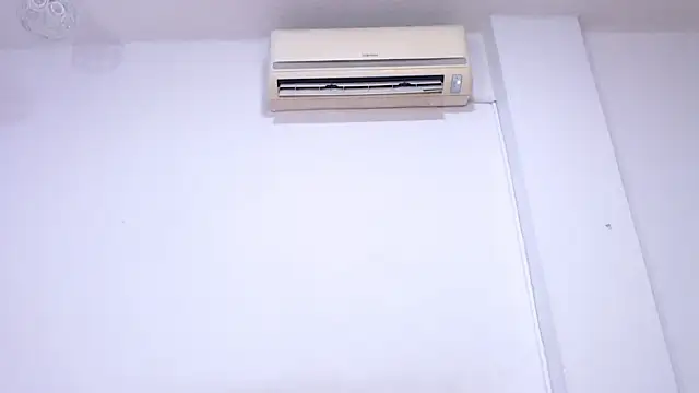 onixandghosty1 online show from April 23, 7:05 pm