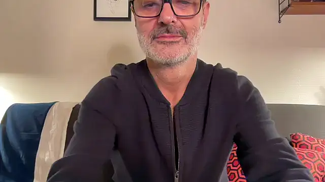 Milkywaymen online show from October 6, 7:07 pm