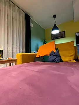 smint06 online show from October 10, 5:29 pm