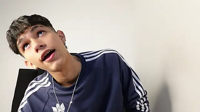 alexmark  online show from September 29, 7:32 pm