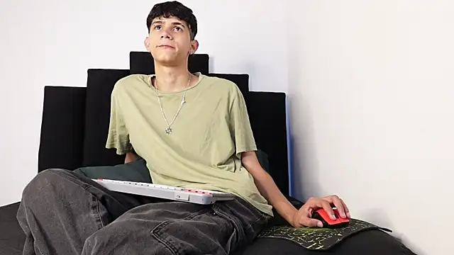 alexmark  online show from October 6, 1:16 pm