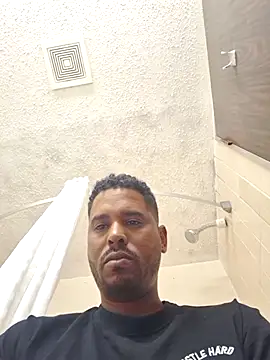 Snapshot of Danypeluche chatting on October 4, 4:17 am Danypeluche online show from October 4, 4:17 am