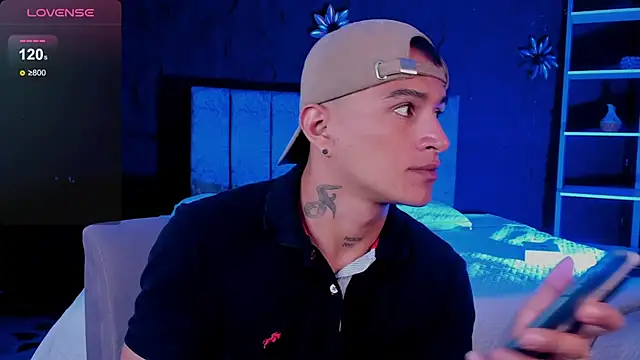 LiamDeep online show from May 17, 8:49 pm