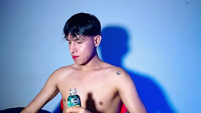 rowanbigboy23 online show from November 25, 12:23 am