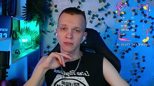 frozen boy online show from September 9, 3:55 pm