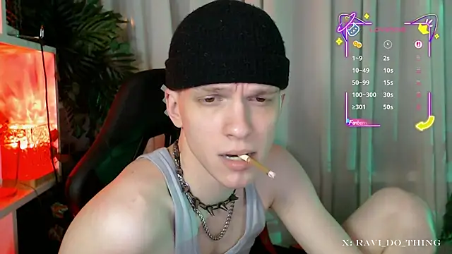 frozen boy online show from November 18, 5:16 pm