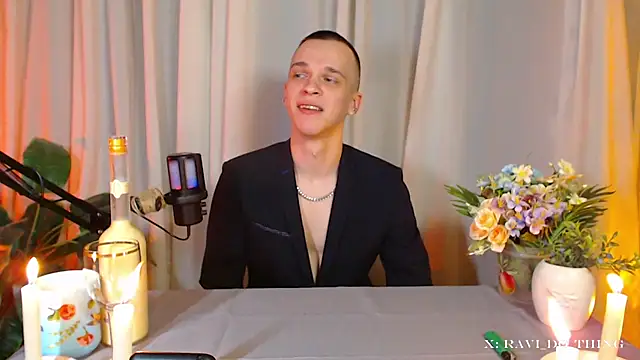 frozen boy online show from September 27, 5:33 pm