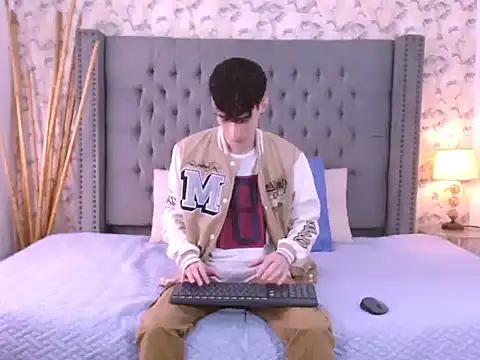 Luke Carter online show from September 22, 1:10 pm