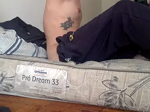 chrisalmeid  online show from September 17, 5:25 pm