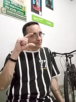 dinho carioca online show from September 14, 1:18 am