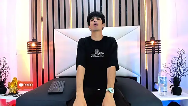 Franvill Trato online show from November 27, 7:39 pm