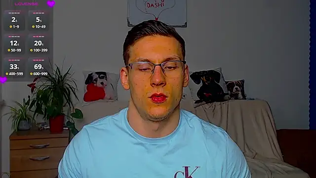 ZeinMiracles online show from April 3, 9:55 pm