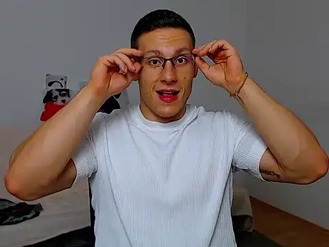 ZeinMiracles online show from September 19, 9:36 pm