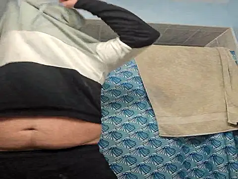 Ricotta1 online show from December 18, 2:51 am