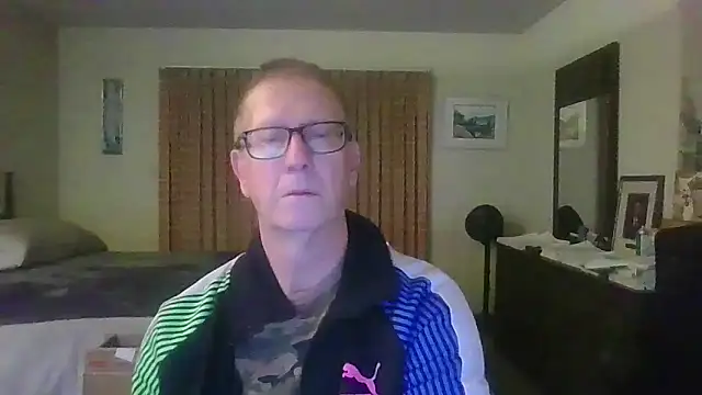 camminmichaellll online show from October 21, 6:05 am