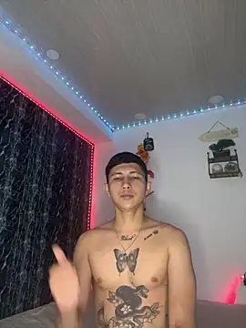 Alejandro BigCock22 online show from September 15, 2:36 am