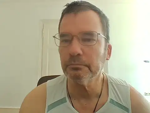 stallionrider88 online show from April 6, 11:33 am