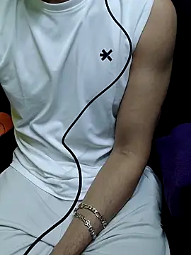 chocolate alone online show from October 21, 4:10 pm