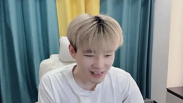 xiaoyang5200 online show from March 14, 2:24 pm