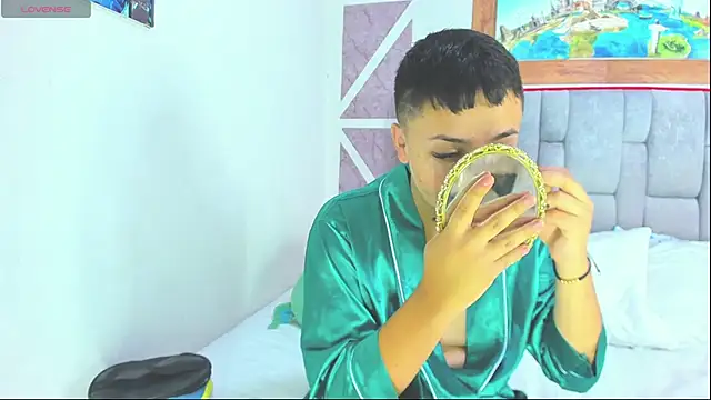 christopher Hot online show from February 25, 5:25 pm