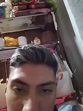 aispuro8505 online show from January 10, 8:07 am