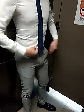 lovewhite222 online show from October 28, 6:38 am