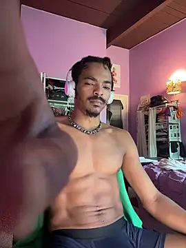 TRILLAHUNG online show from April 20, 4:20 pm