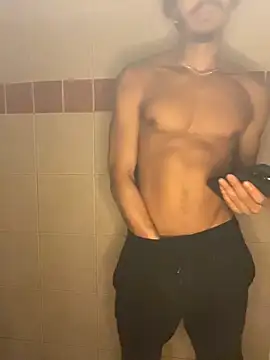 TRILLAHUNG online show from November 13, 3:44 am