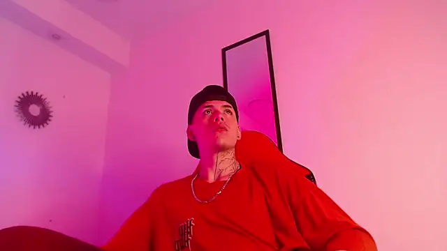 Anhonymus  online show from September 16, 5:52 am