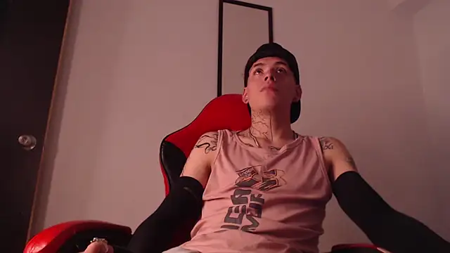 Anhonymus  online show from September 19, 3:51 am