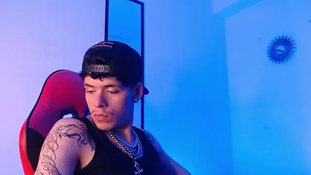 Anhonymus  online show from October 6, 4:06 am