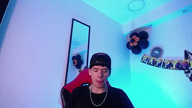 Anhonymus  online show from October 22, 4:05 am