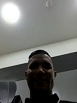 Yuni0r online show from November 16, 7:27 pm