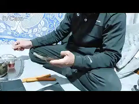 yazinyazin1 online show from February 21, 8:10 pm