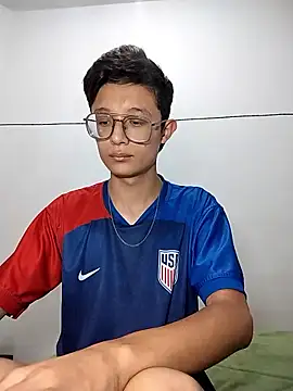 SantiagoRusso18 online show from January 16, 2:53 pm