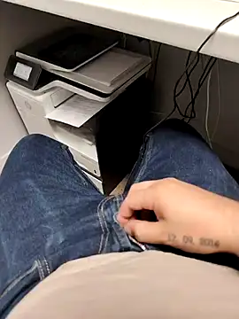 Snapshot of Alberto2840 chatting on September 12, 5:24 pm Alberto2840 online show from September 12, 5:24 pm