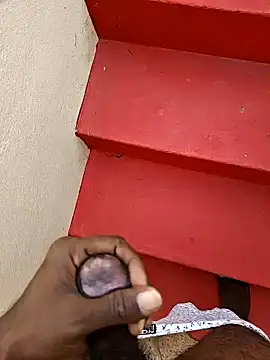 Chanti8096 online show from December 17, 6:53 am