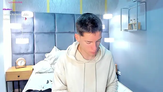 HunterHeat  online show from September 19, 12:49 pm